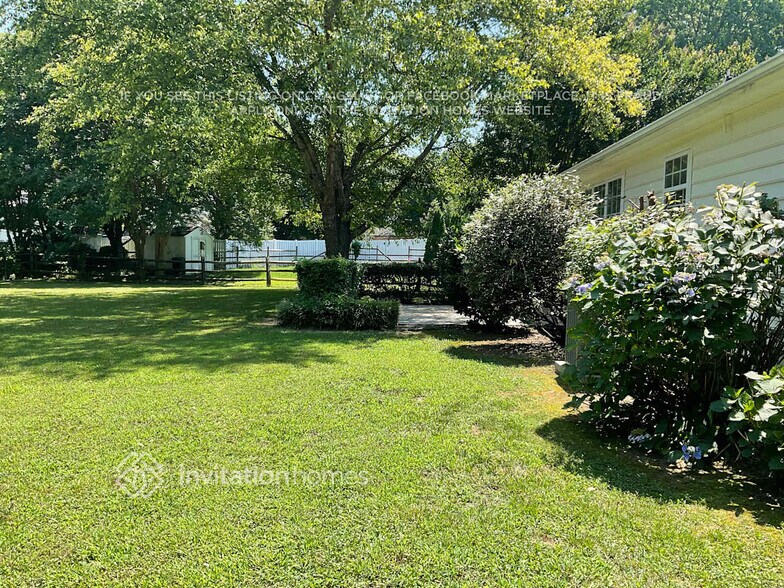 Building Photo - 17032 Stinson Ave