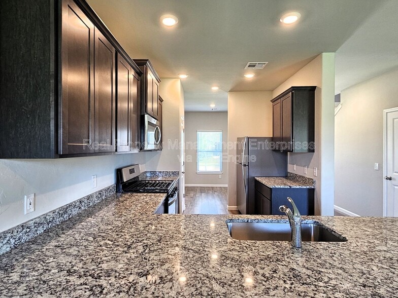 Building Photo - 1616 Amaranth Ln