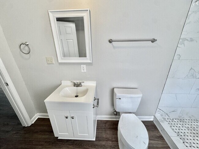 Building Photo - 324 Harrell St