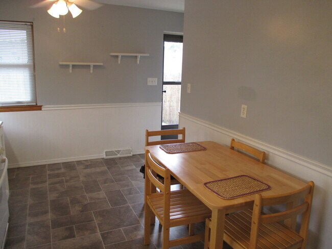 Building Photo - 1606 Dearborn St