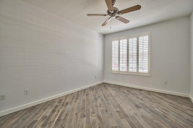 Building Photo - 6900 E Princess Dr