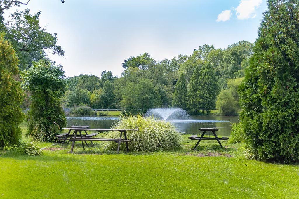 Building Photo - 433 Myrtle Ave