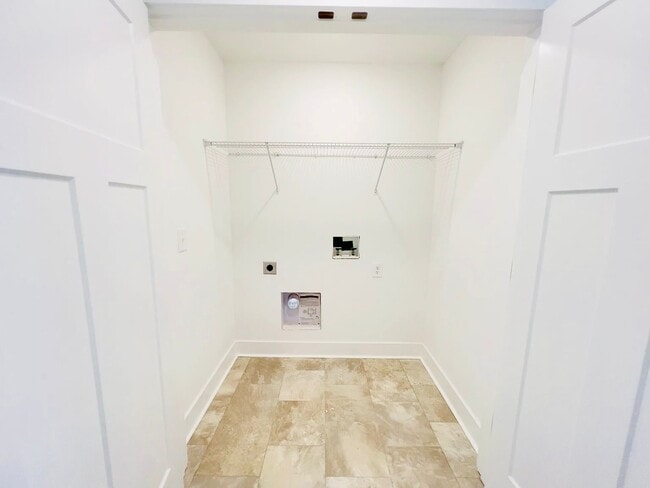 Building Photo - 218 High St