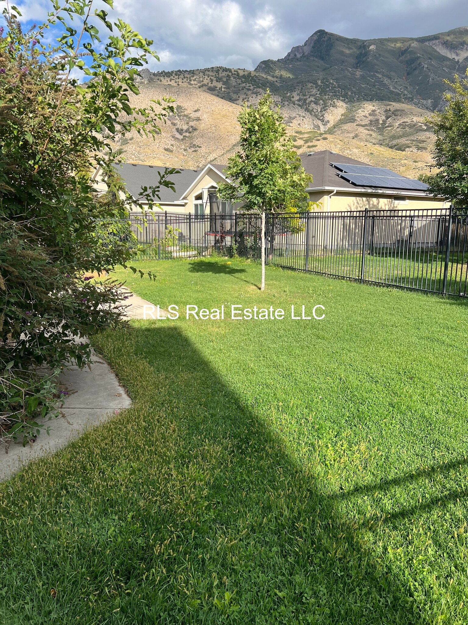 Building Photo - 4043 Cimarron