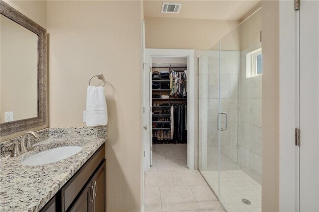 Building Photo - 3700 Dover Ferry Crossing