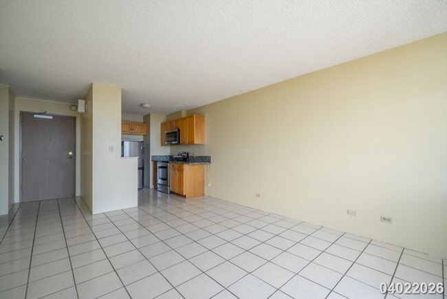 Building Photo - SALT LAKE 2 Bed 2 Bath 1 Parking