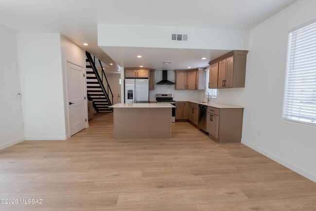 Building Photo - 1300 N Rook Ave