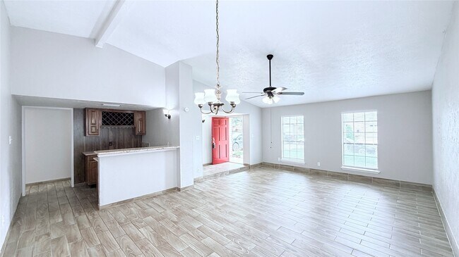 Building Photo - 15507 Mira Monte Dr