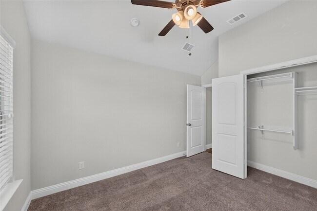 Building Photo - 2819 Diamondback Dr