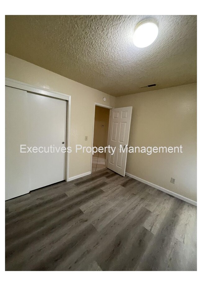 Building Photo - House for Rent|623 E Clinton Ave Atwater