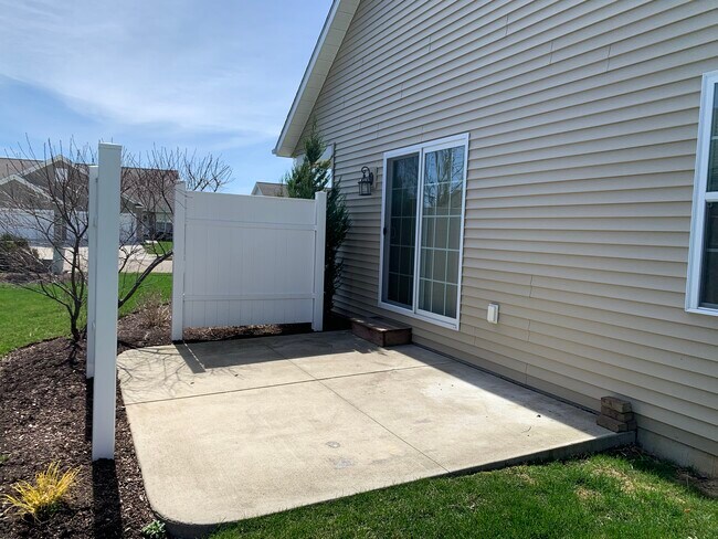 Building Photo - 2409 Wittenberg Ave SE