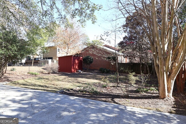 Building Photo - 217 Mountain View St