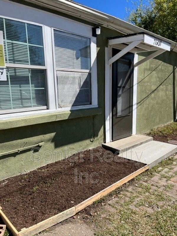 Building Photo - 2607 Columbus St