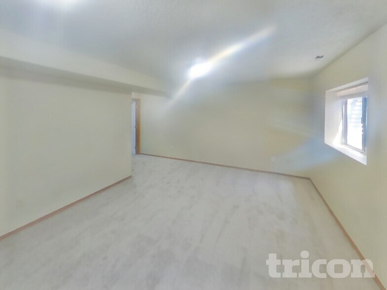 Building Photo - 1020 White Stone Way