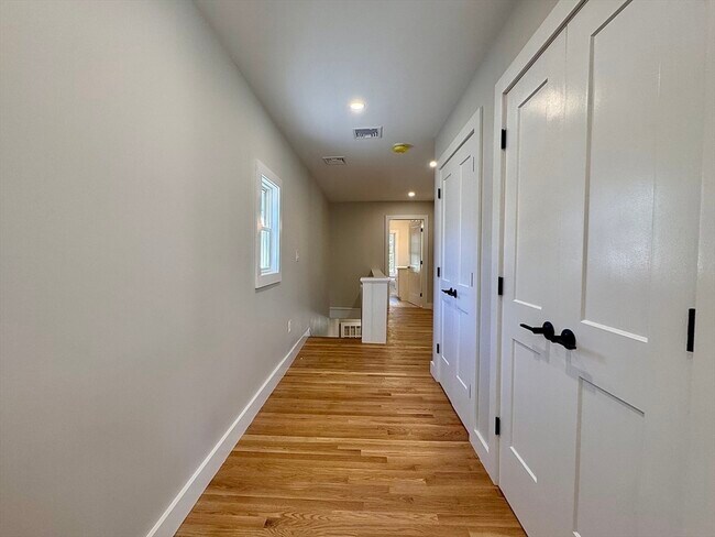 Building Photo - 57 Salem St