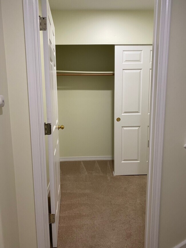 Building Photo - 7323 Old Redmond Rd