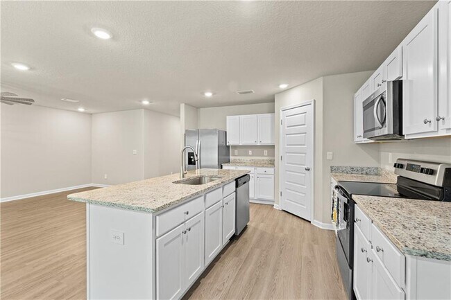 Building Photo - 6028 Creek Side Trl