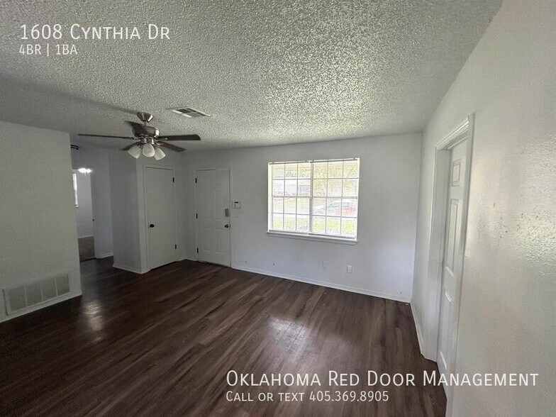 Building Photo - 1608 Cynthia Dr