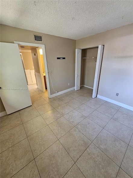 Building Photo - 1630 Sandpiper Blvd