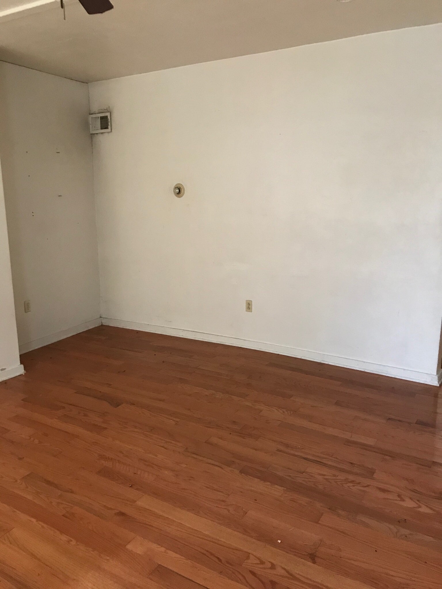 Building Photo - 2816 Edwards Way