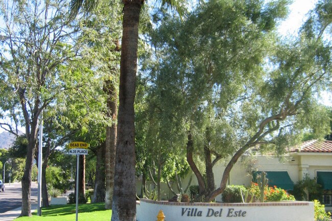 Building Photo - 4823 N 35th Pl