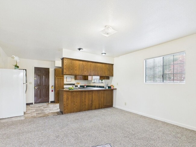 Building Photo - Charming 2-Bedroom Home in the Heart of Mc...
