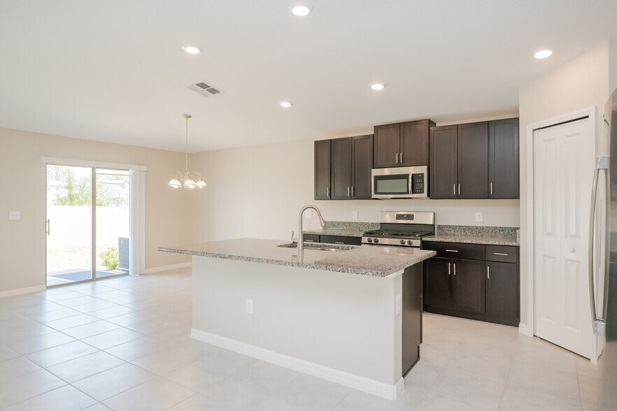 Building Photo - 5524 Rainwood Meadows Dr
