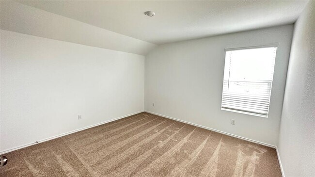 Building Photo - 113 Allegro Dr