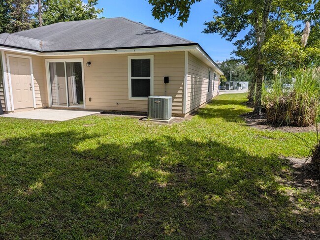Building Photo - 130 Plantation Point Dr
