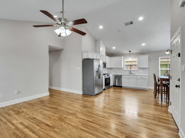 Building Photo - 1105 Panama St