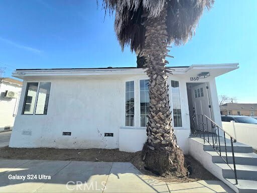 Building Photo - 1350 E 94th St