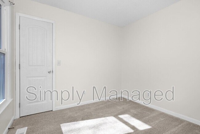 Building Photo - 7345 Pebblebrook Dr