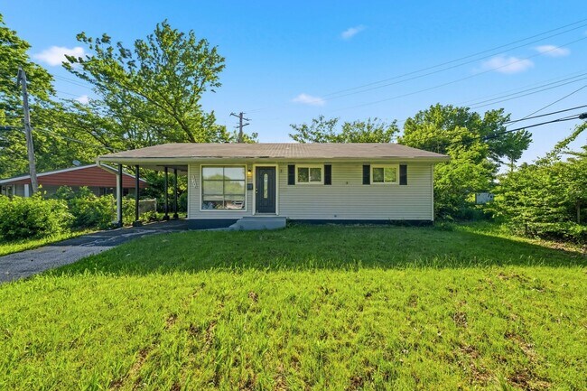Building Photo - 10700 Spring Garden Dr