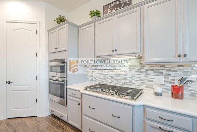 Building Photo - COMING SOON! Modern 4 Bedroom Home in Gate...