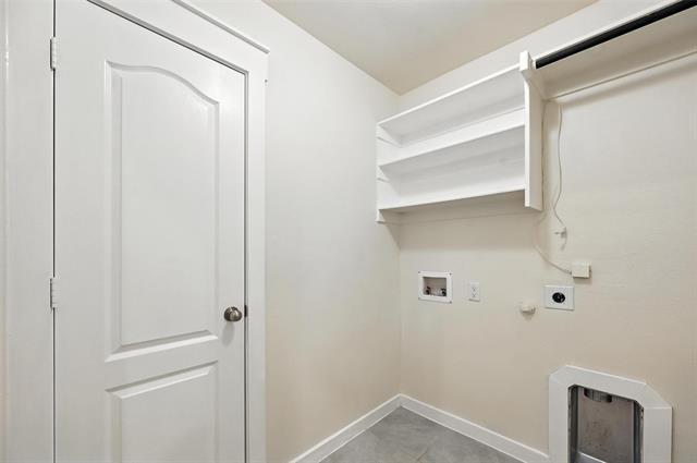 Building Photo - 1581 Ferguson Dr
