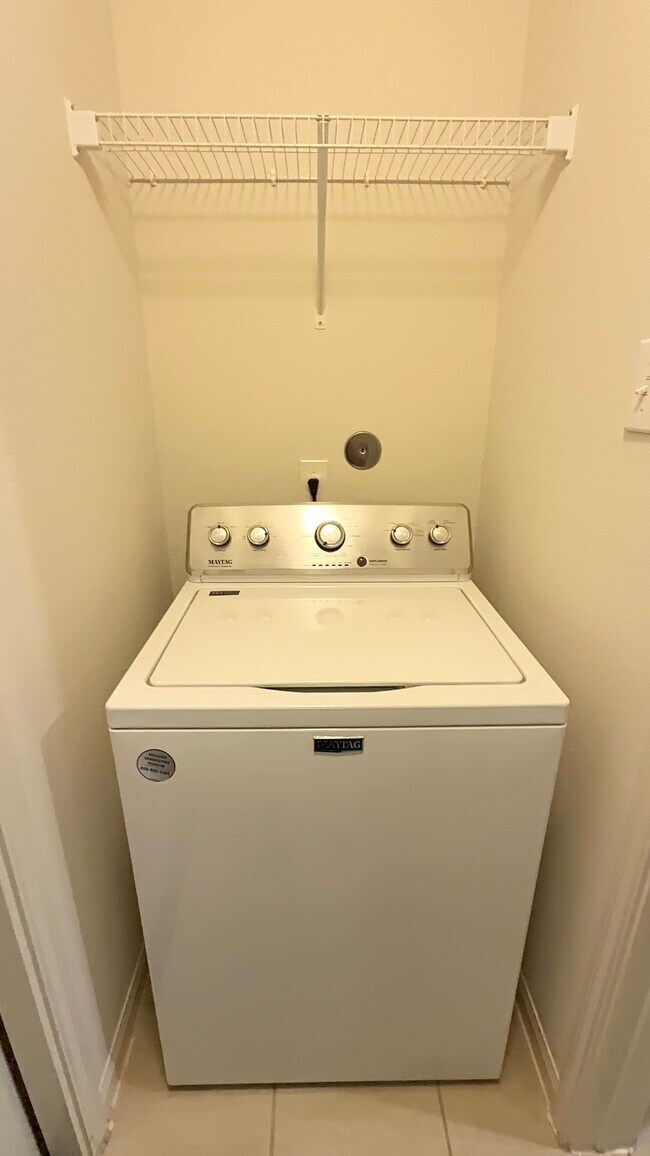 Building Photo - 22418 Threefold Ridge Dr