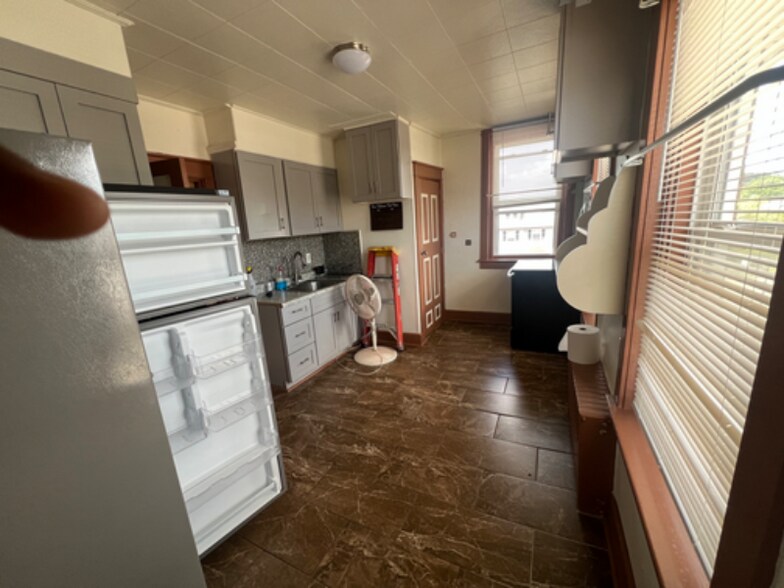 Building Photo - 101 W Lancaster Ave