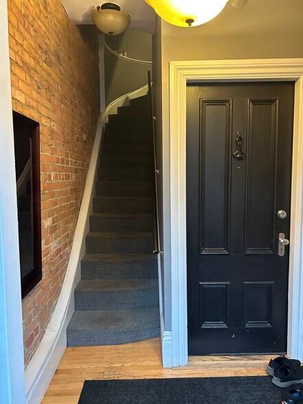 Primary Photo - 15 E Springfield St