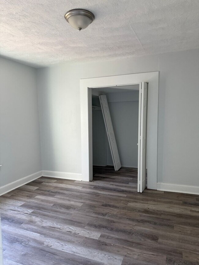 Building Photo - 40 N Beacon St