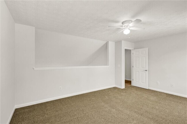 Building Photo - 119 Twin Pines Ct