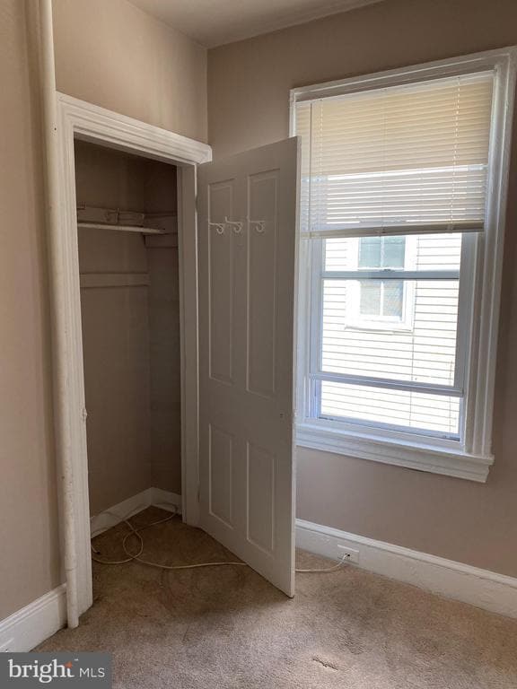 Building Photo - 14 Walnut St