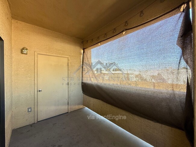 Building Photo - 6770 N 47th Ave