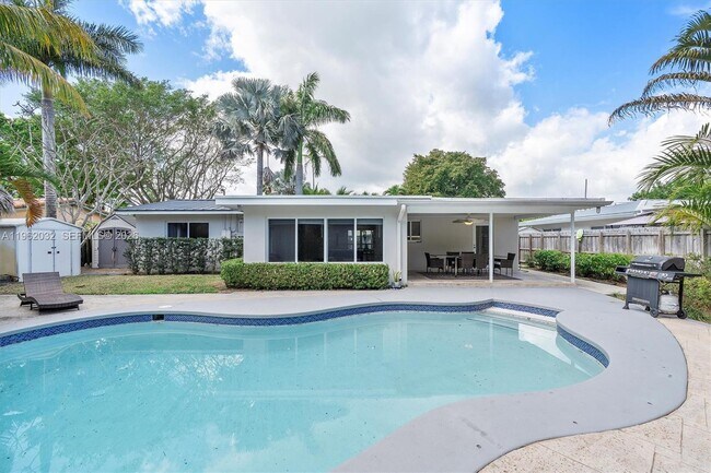 Building Photo - 4440 NE 17th Ave