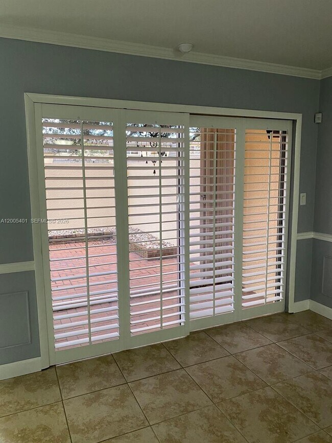 Building Photo - 8761 SW 137th Ave