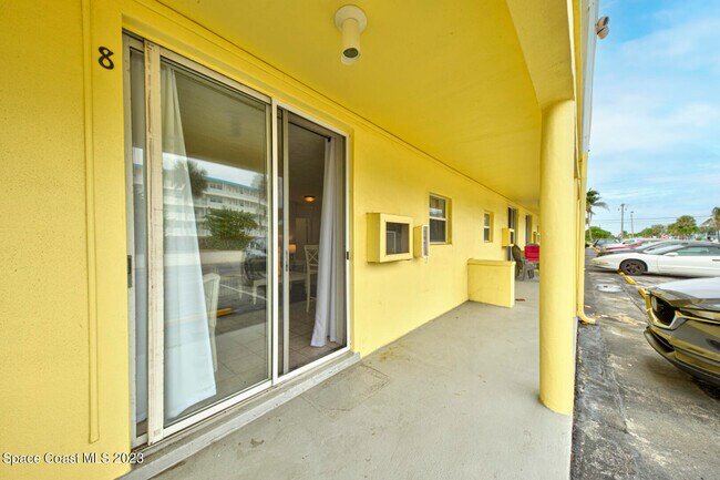 Building Photo - 3820 Ocean Beach Blvd