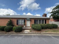 Building Photo - 970 Lytchfield Pl