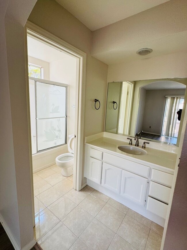 Building Photo - For Lease –Panoramic View Home