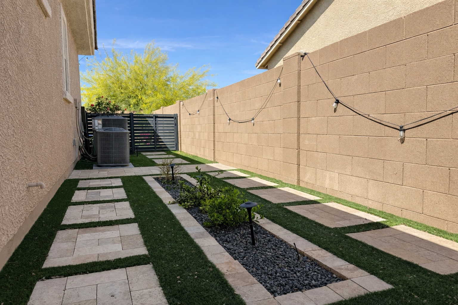 Building Photo - 2506 E Pleasant Ln