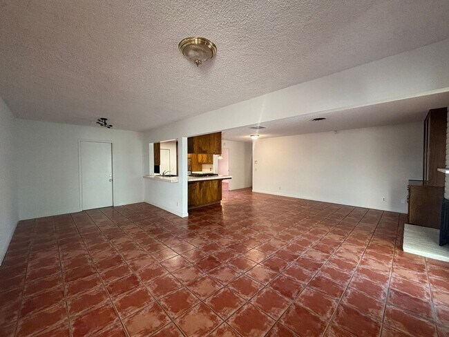 Building Photo - 2615 WEST AVENUE J-8