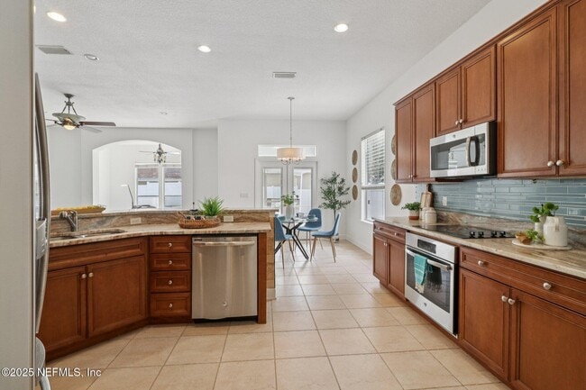 Building Photo - 10008 Sifton Ct